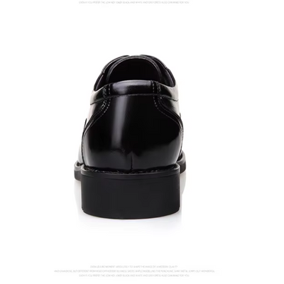 Lackskinn Oxford Skor Med Cap Toe Design För Herr | Ideal för Alla Säsonger
