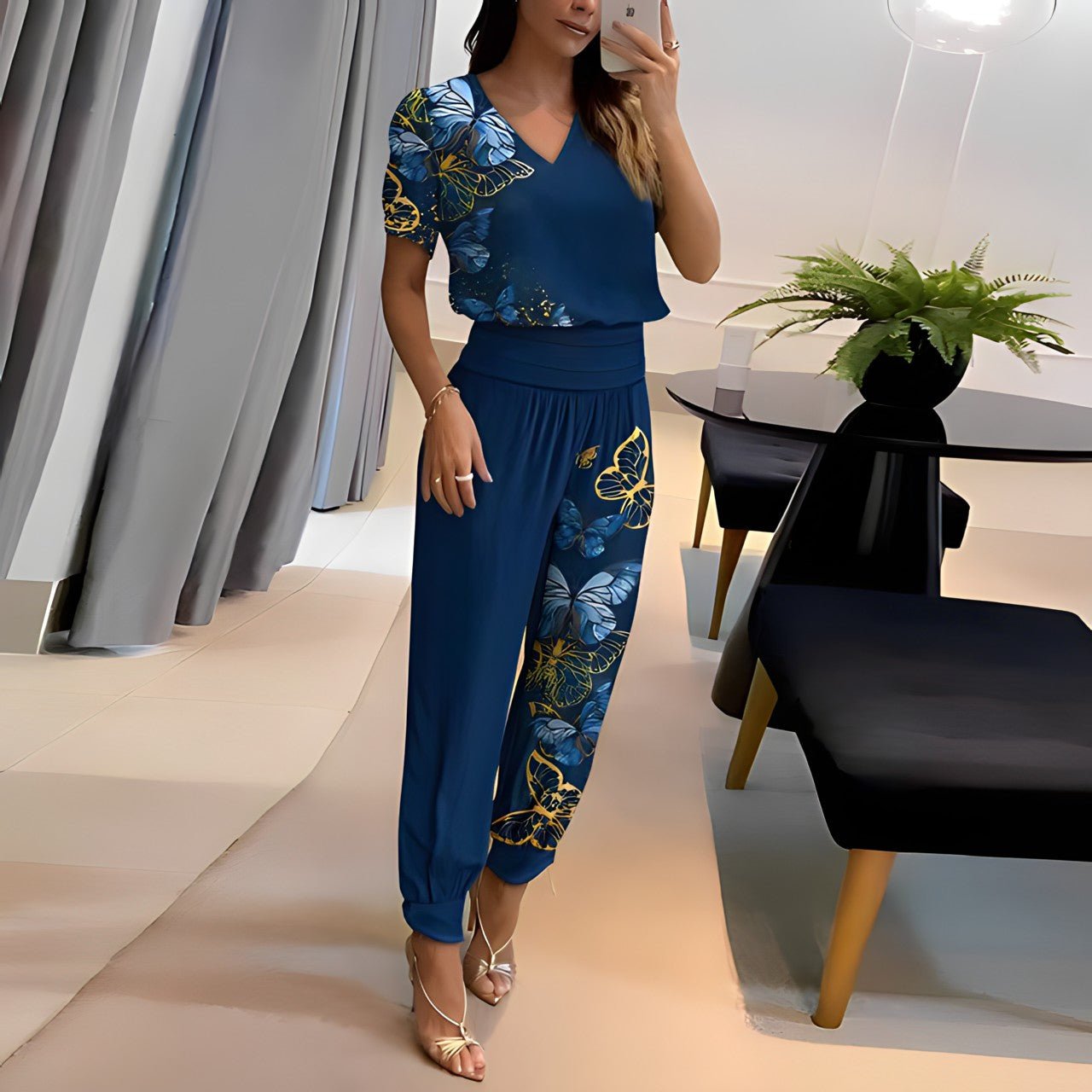 Qyraelle | Trendigt Damset med Blus och Byxor